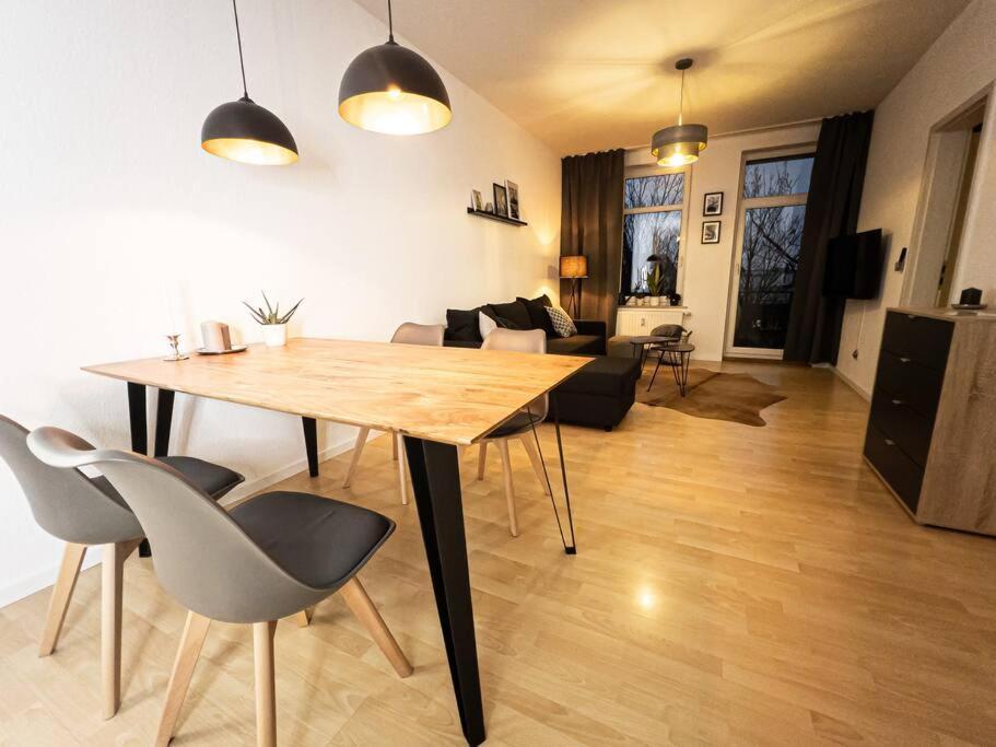 Purer Luxus Mit 2 Schlafzimmern, Balkon Und Privat-Parkplatz Leipzig Exteriör bild